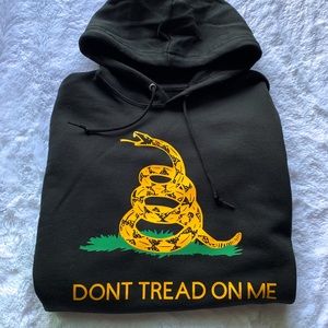 Black hoodie ‘DONT TREAD ON ME’ custom made.